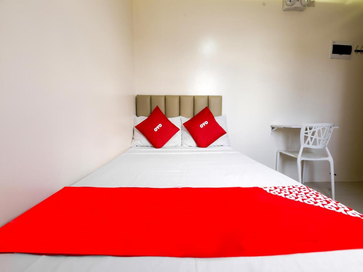 Oyo 783 Freemont Place Paranaque City المظهر الخارجي الصورة