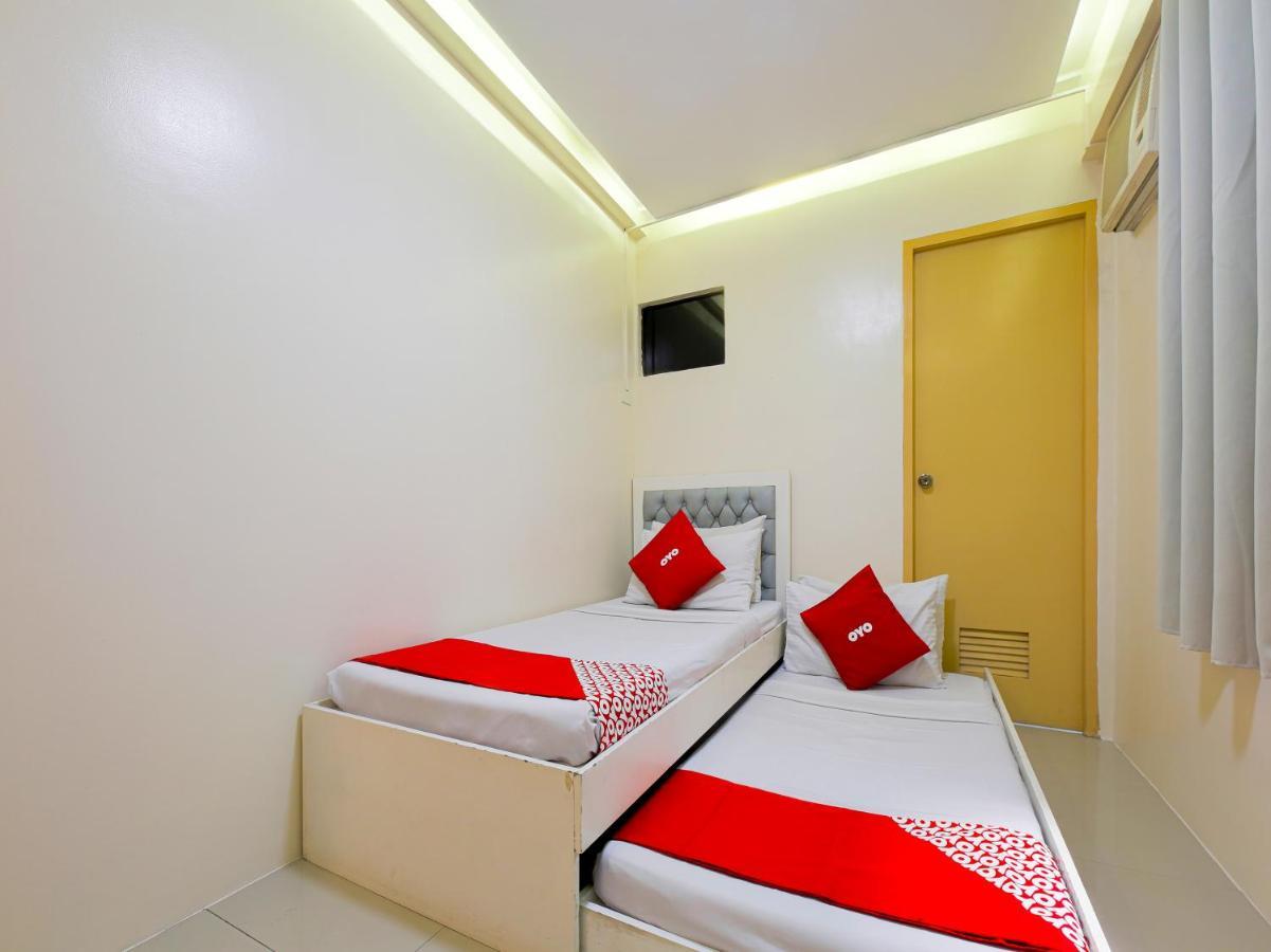 Oyo 783 Freemont Place Paranaque City المظهر الخارجي الصورة