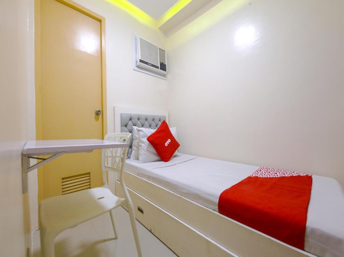 Oyo 783 Freemont Place Paranaque City المظهر الخارجي الصورة